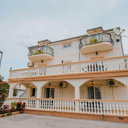 Apartmani Tamaris Vodice Eksteriør billede