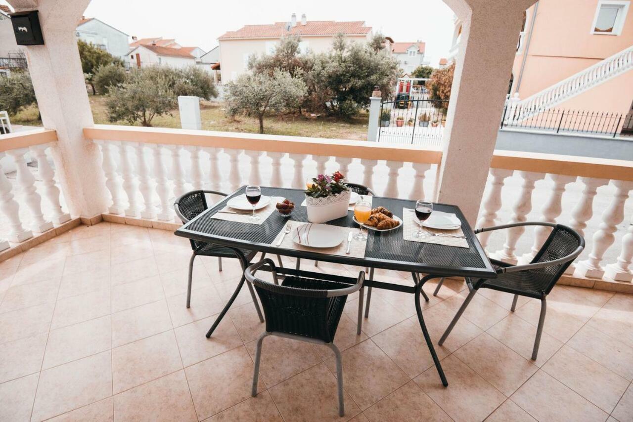 Apartmani Tamaris Vodice Eksteriør billede