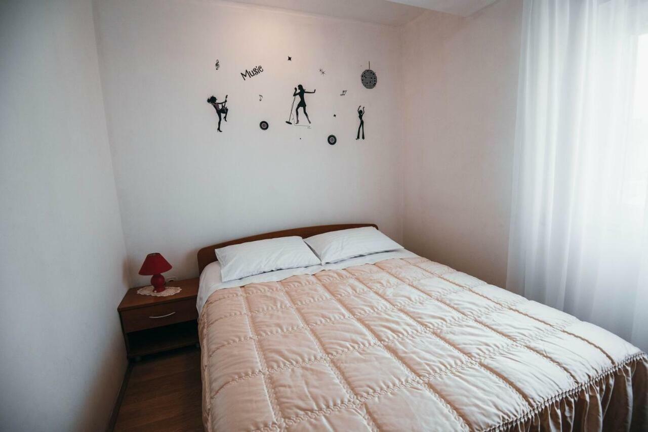 Apartmani Tamaris Vodice Eksteriør billede