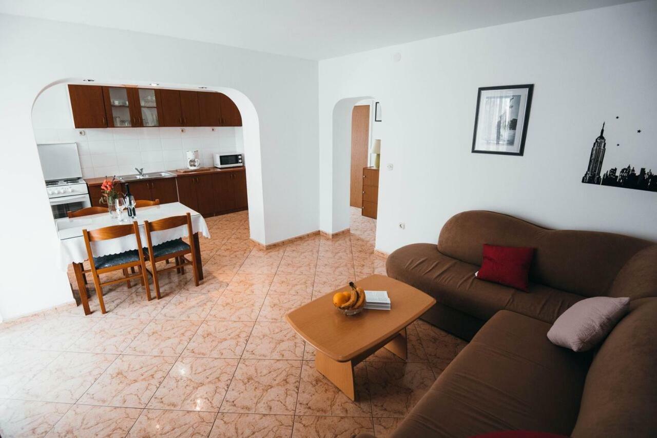 Apartmani Tamaris Vodice Eksteriør billede