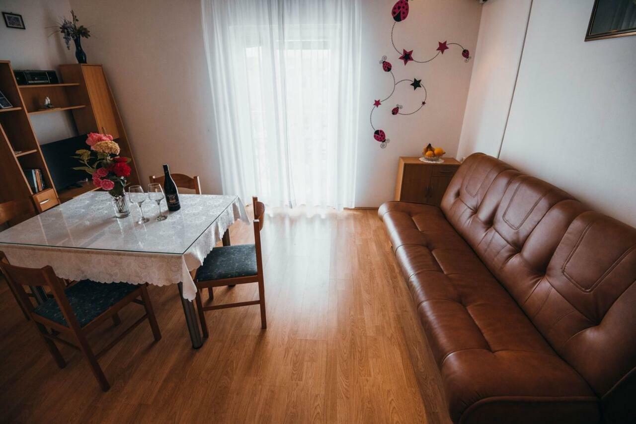 Apartmani Tamaris Vodice Eksteriør billede