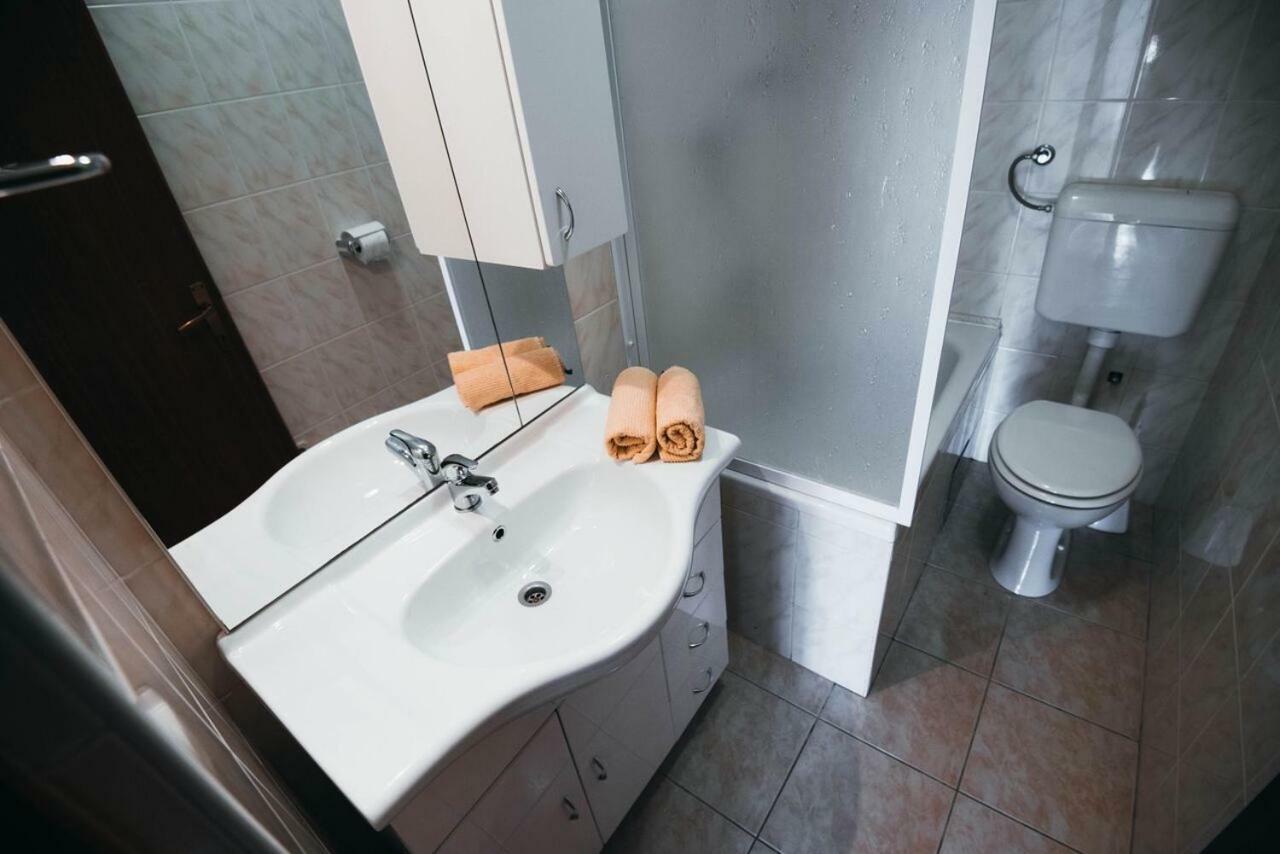 Apartmani Tamaris Vodice Eksteriør billede