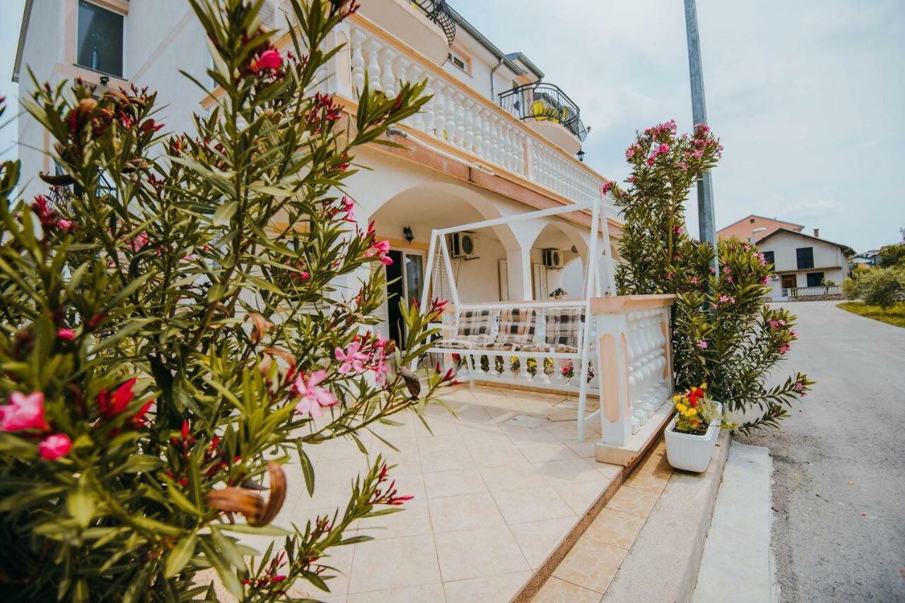 Apartmani Tamaris Vodice Eksteriør billede