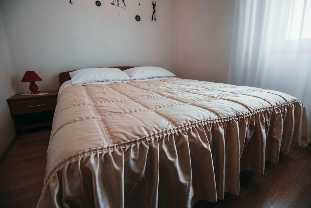 Apartmani Tamaris Vodice Eksteriør billede