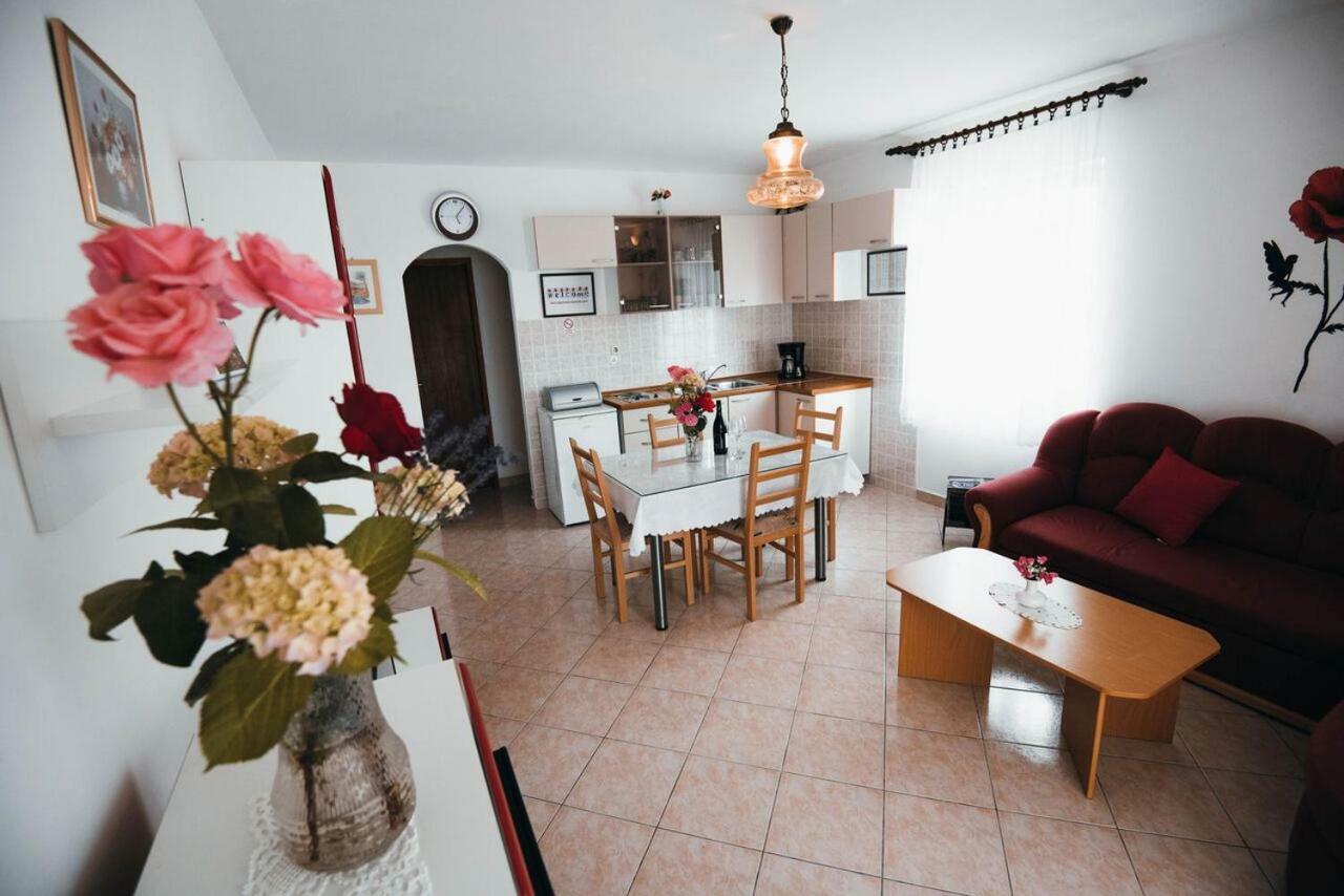 Apartmani Tamaris Vodice Eksteriør billede