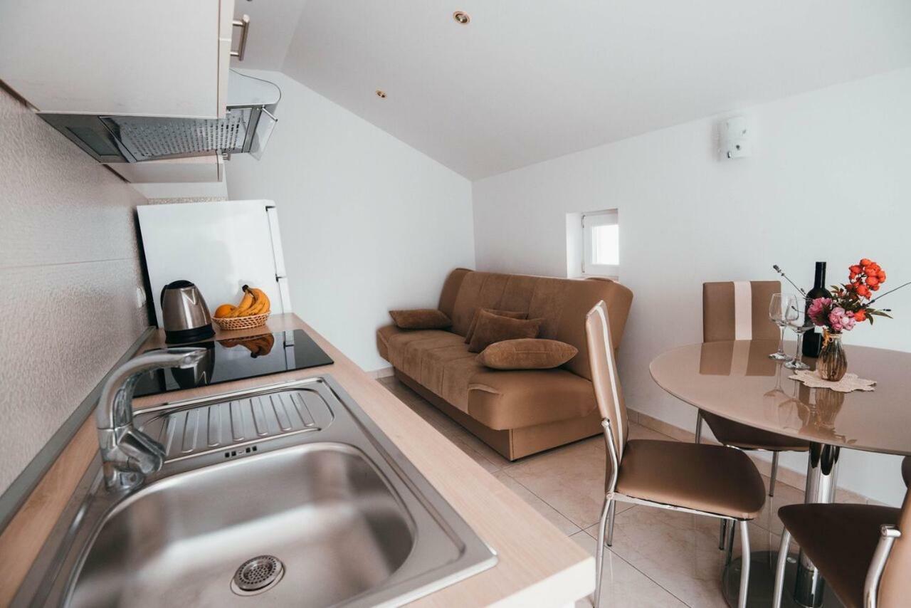 Apartmani Tamaris Vodice Eksteriør billede