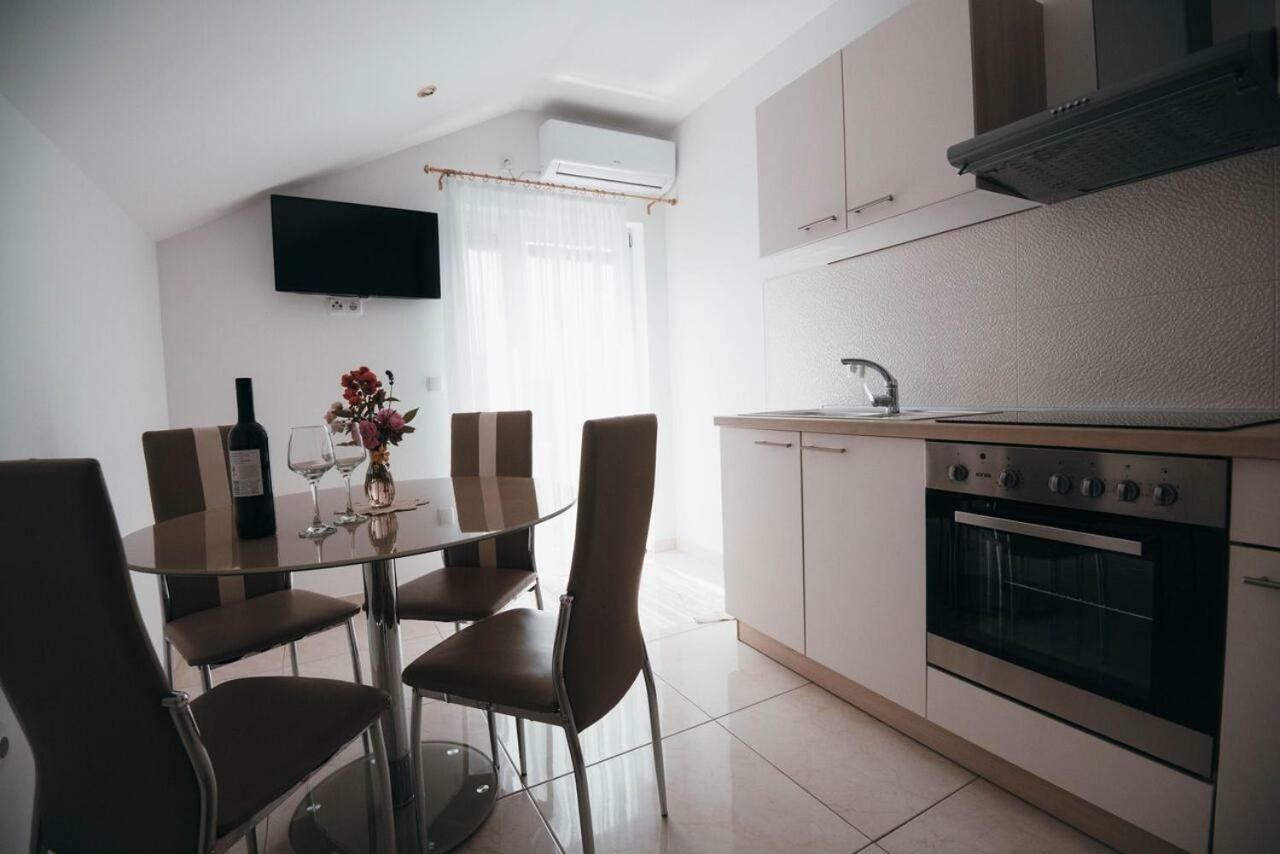 Apartmani Tamaris Vodice Eksteriør billede