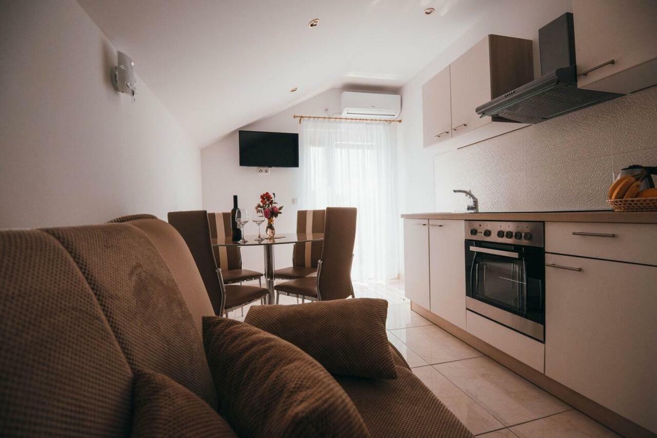 Apartmani Tamaris Vodice Eksteriør billede
