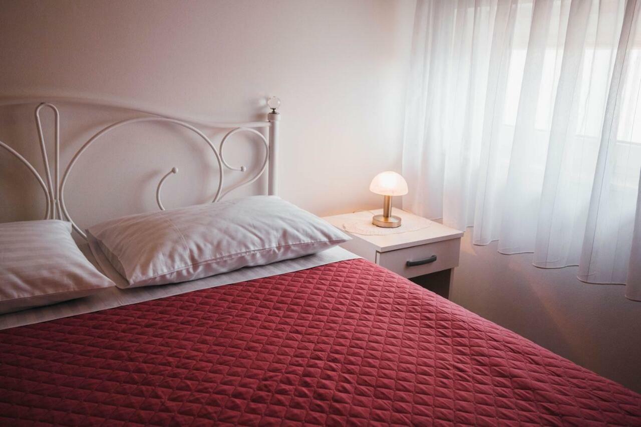 Apartmani Tamaris Vodice Eksteriør billede