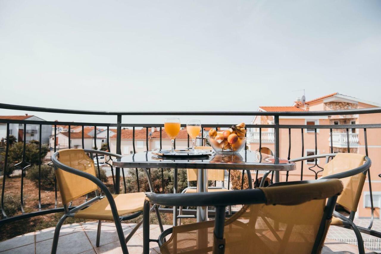 Apartmani Tamaris Vodice Eksteriør billede
