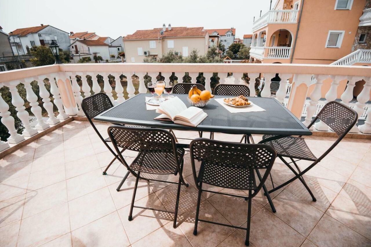 Apartmani Tamaris Vodice Eksteriør billede